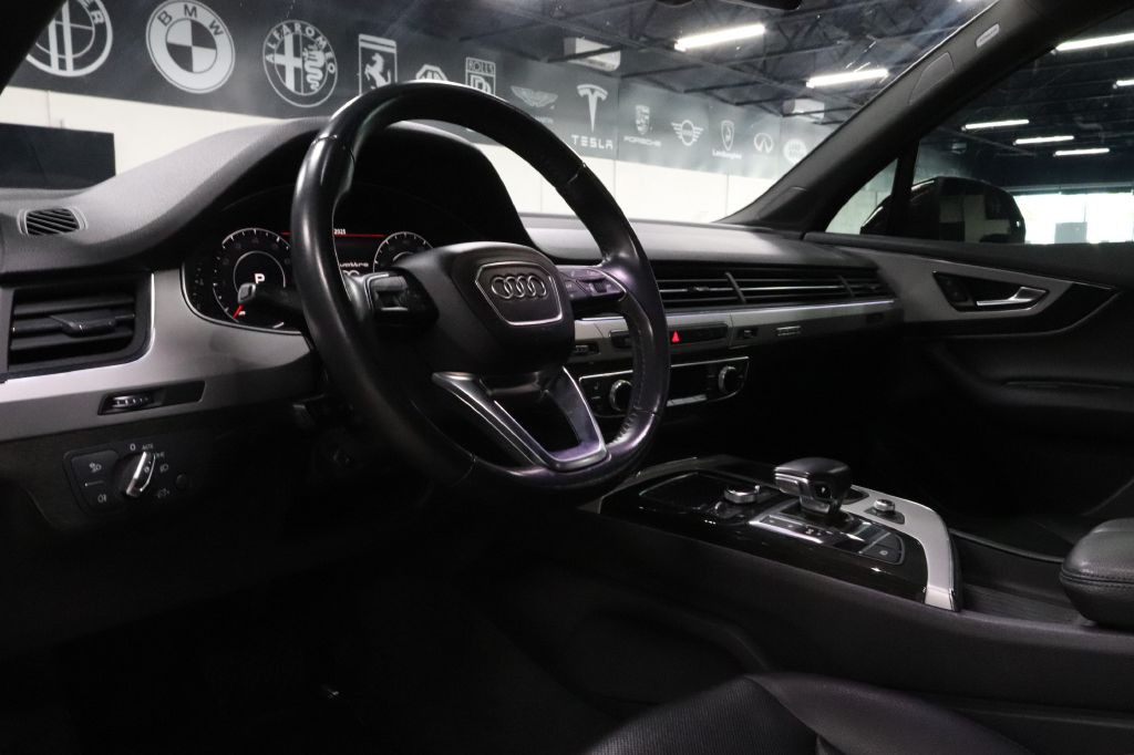 2018 Audi Q7 Image 10