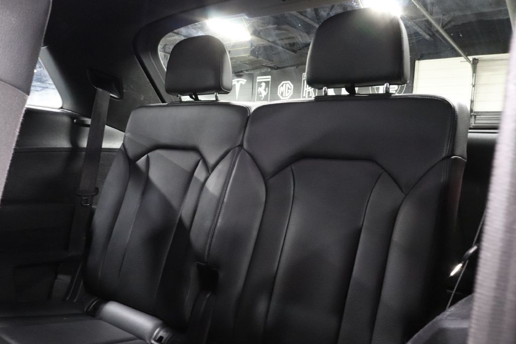 2018 Audi Q7 Image 25