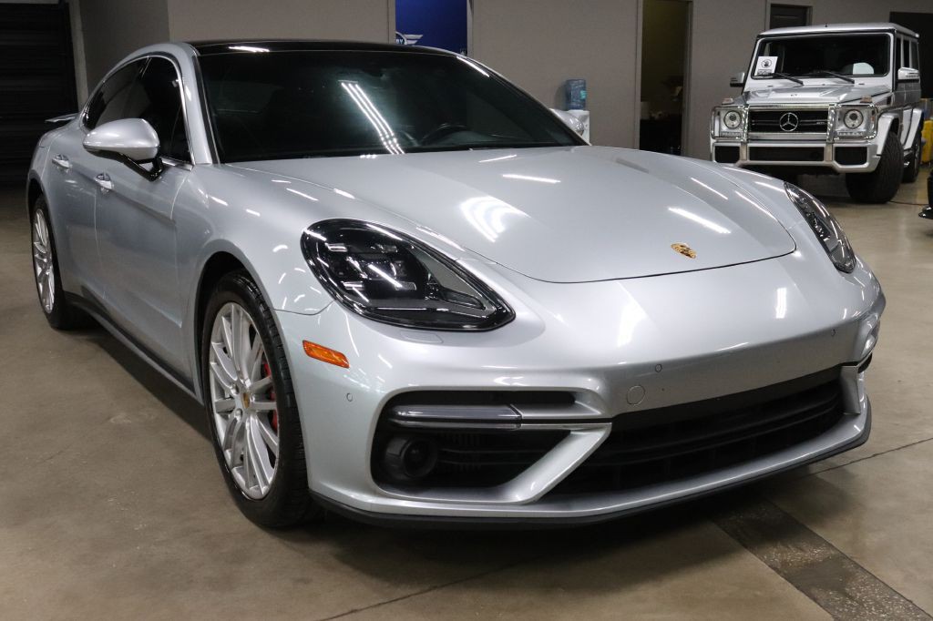2017 Porsche Panamera Image 7
