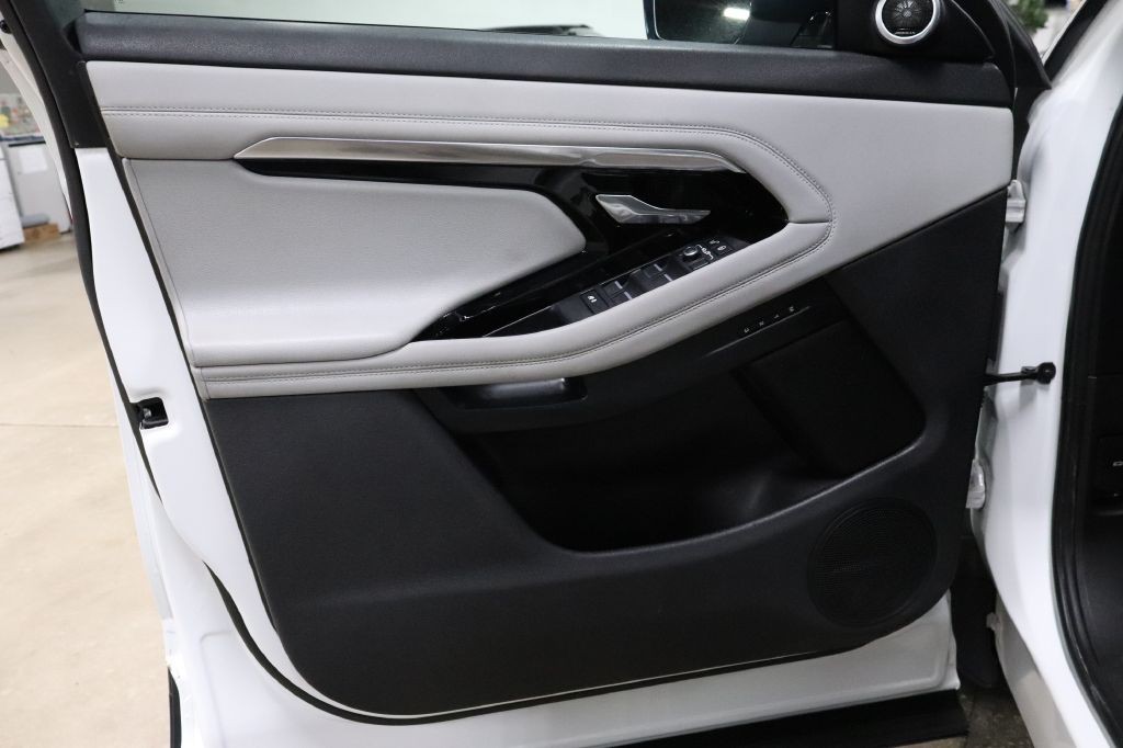 2020 Land Rover Range Rover Evoque Image 9