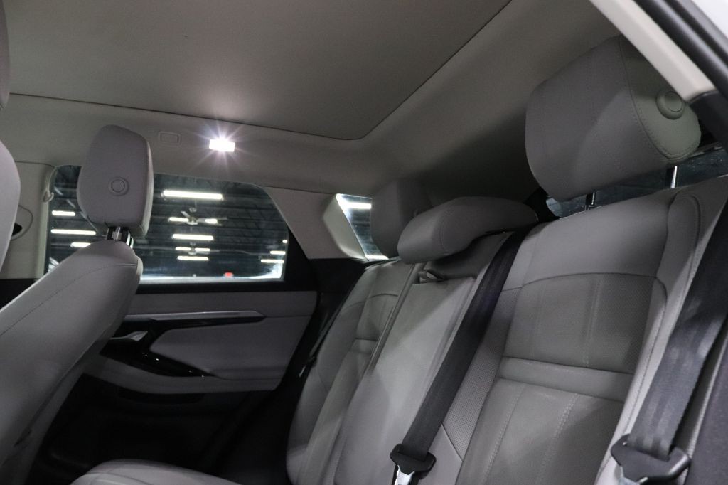 2020 Land Rover Range Rover Evoque Image 24