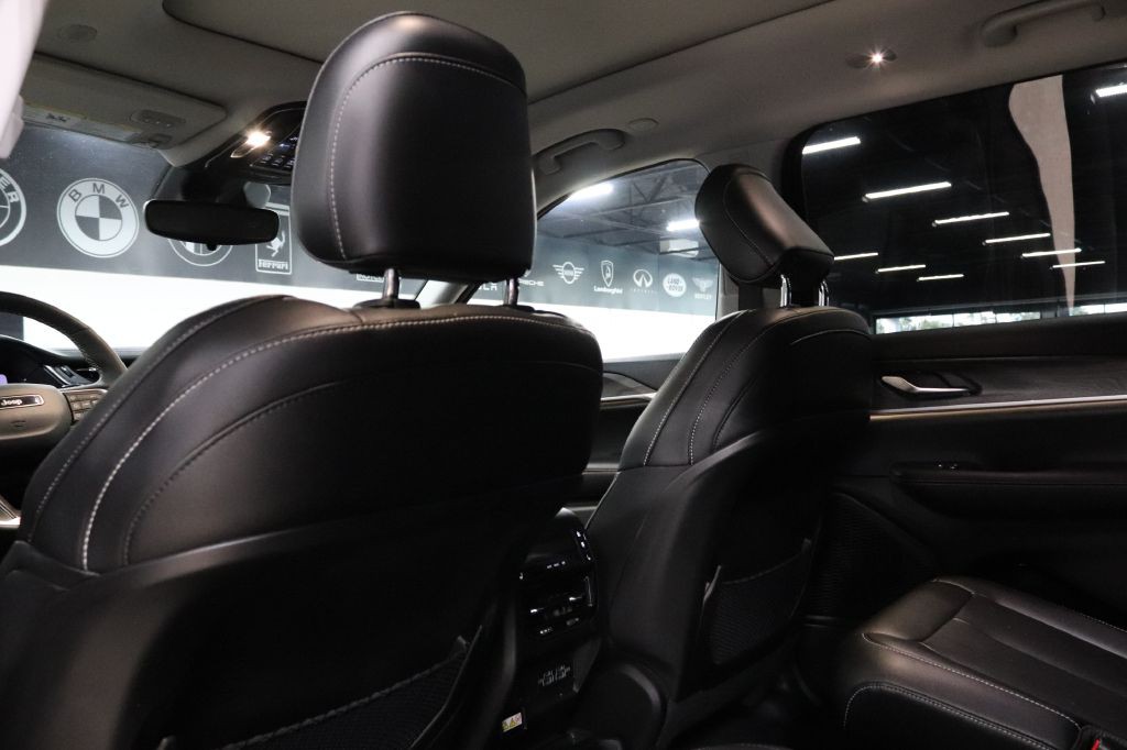 2023 Jeep Grand Cherokee Image 21