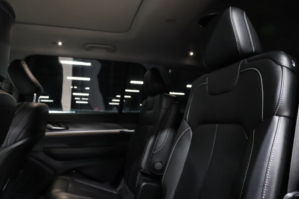 2023 Jeep Grand Cherokee Image 22