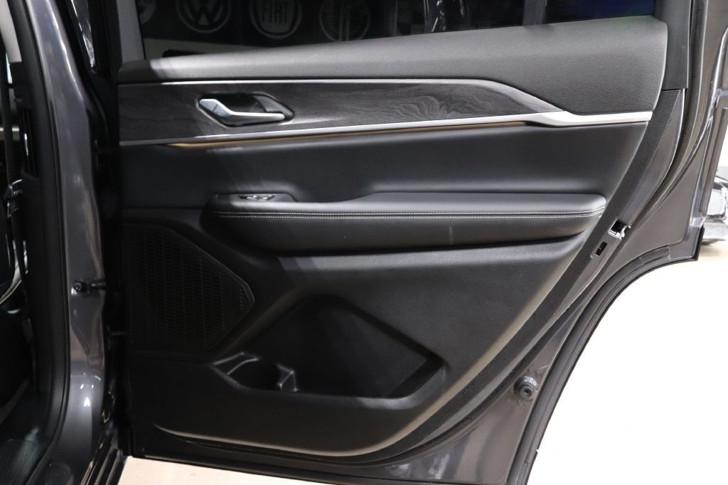 2023 Jeep Grand Cherokee Image 27