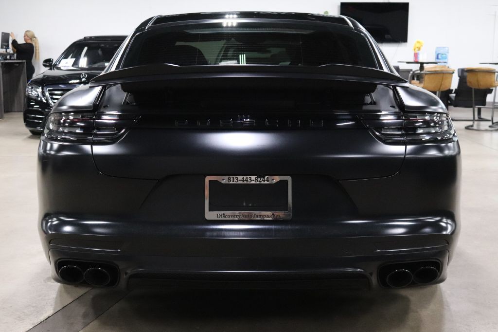 2019 Porsche Panamera Image 4