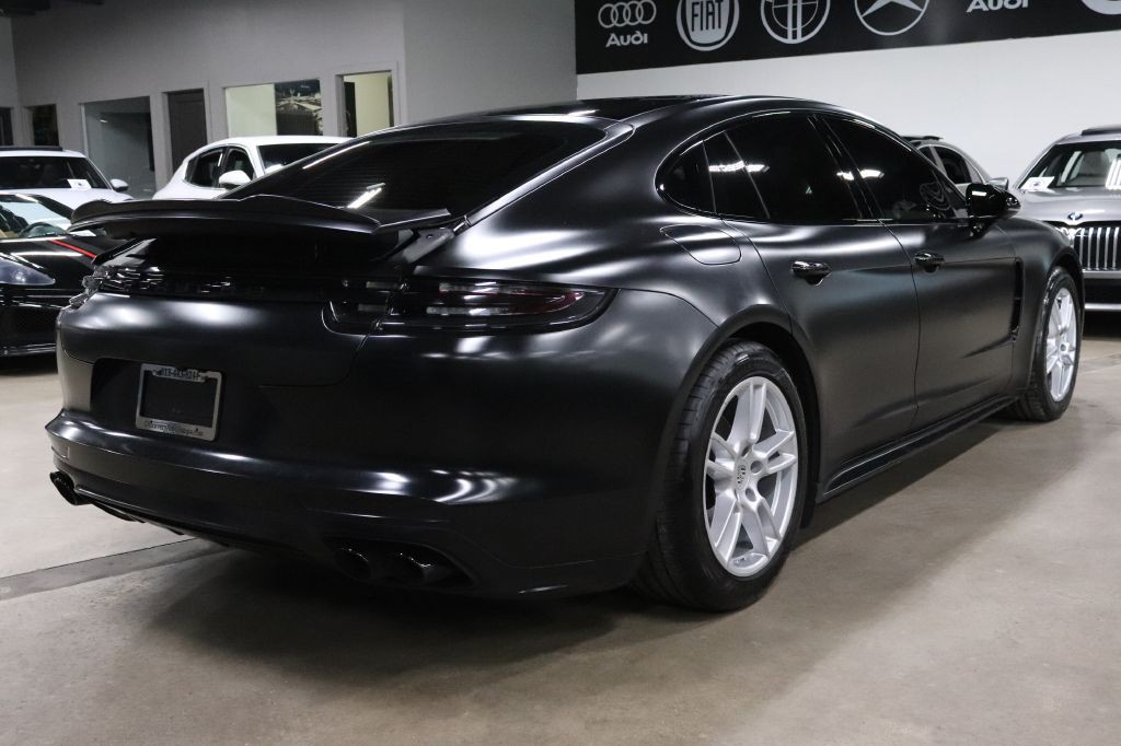 2019 Porsche Panamera Image 5