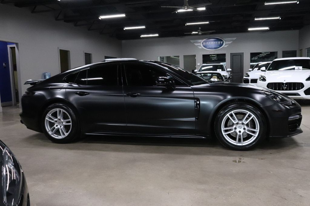 2019 Porsche Panamera Image 6