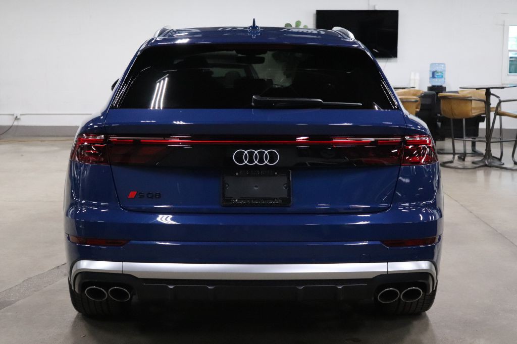 2024 Audi SQ8 Image 4