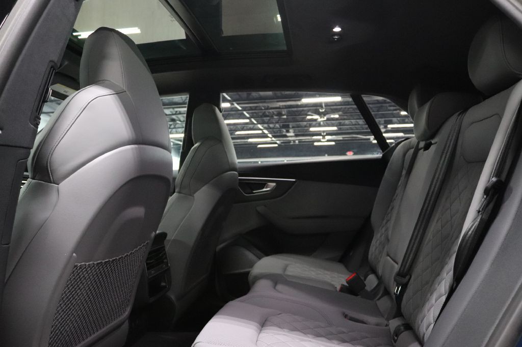 2024 Audi SQ8 Image 13