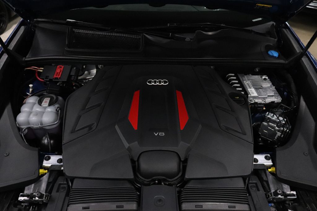 2024 Audi SQ8 Image 25