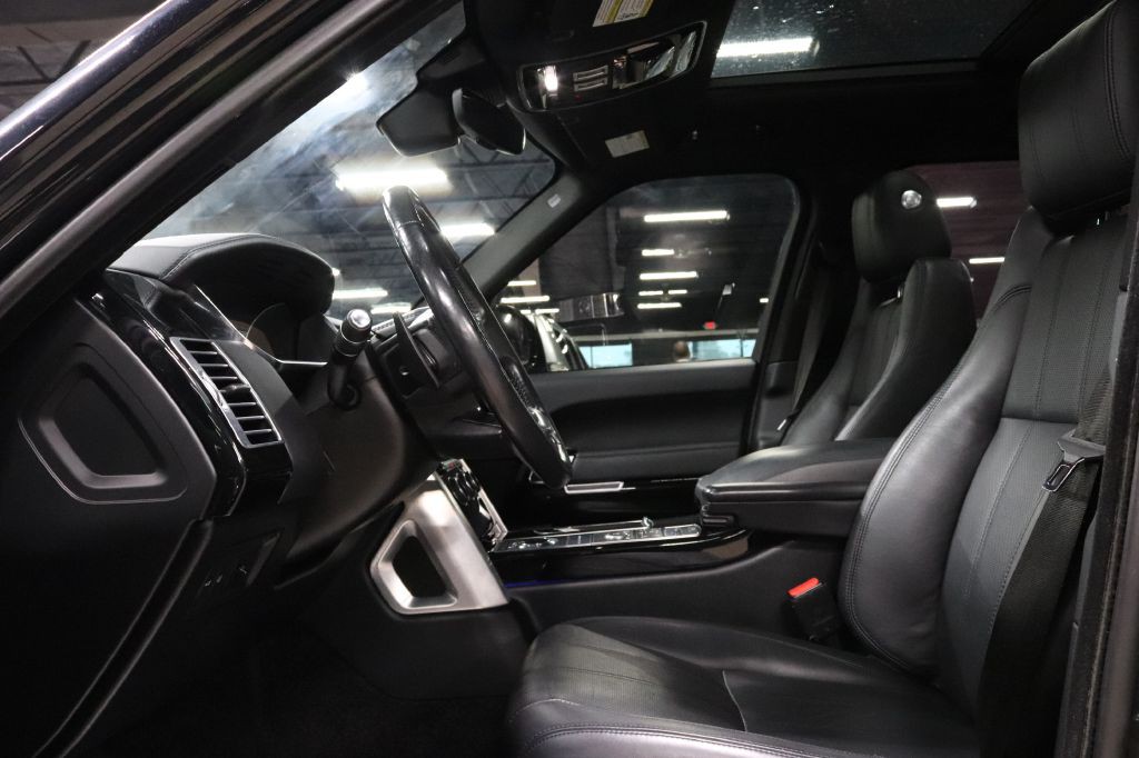 2017 Land Rover Range Rover Image 9