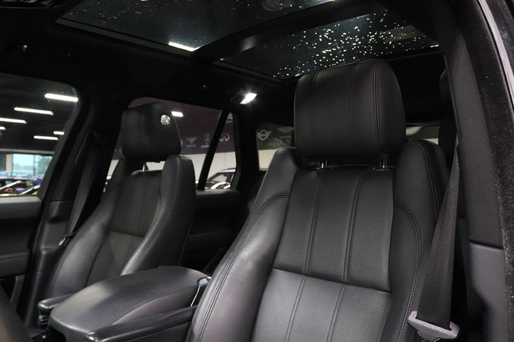 2017 Land Rover Range Rover Image 10