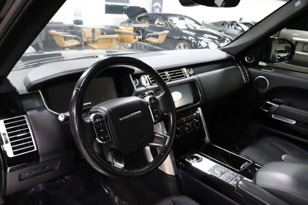 2017 Land Rover Range Rover Image 11