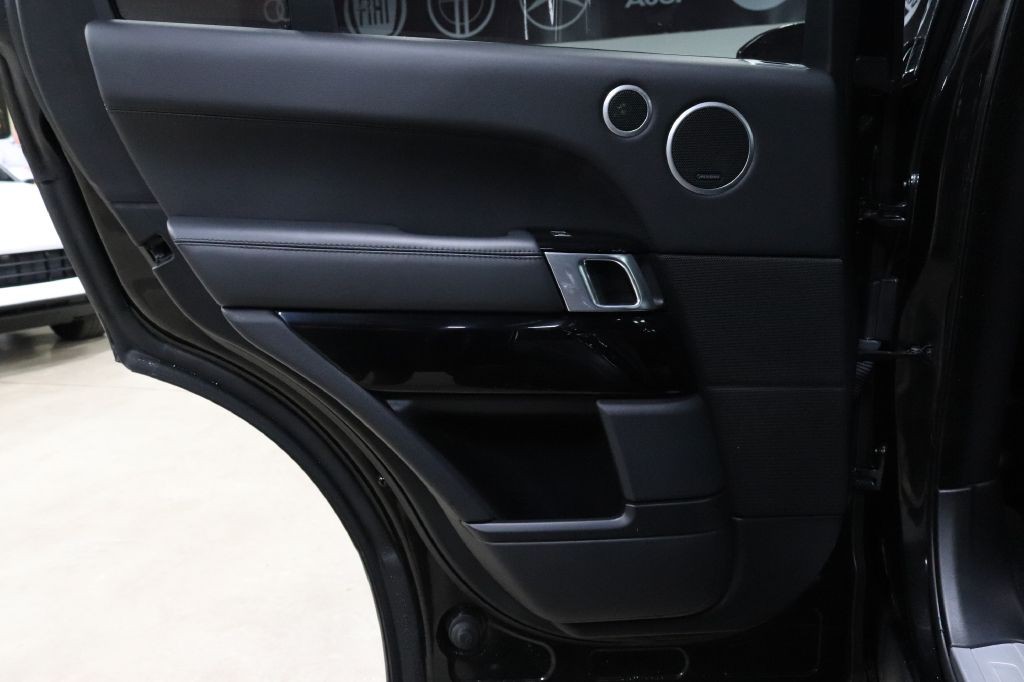 2017 Land Rover Range Rover Image 12