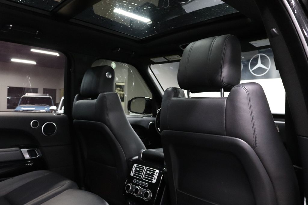 2017 Land Rover Range Rover Image 20