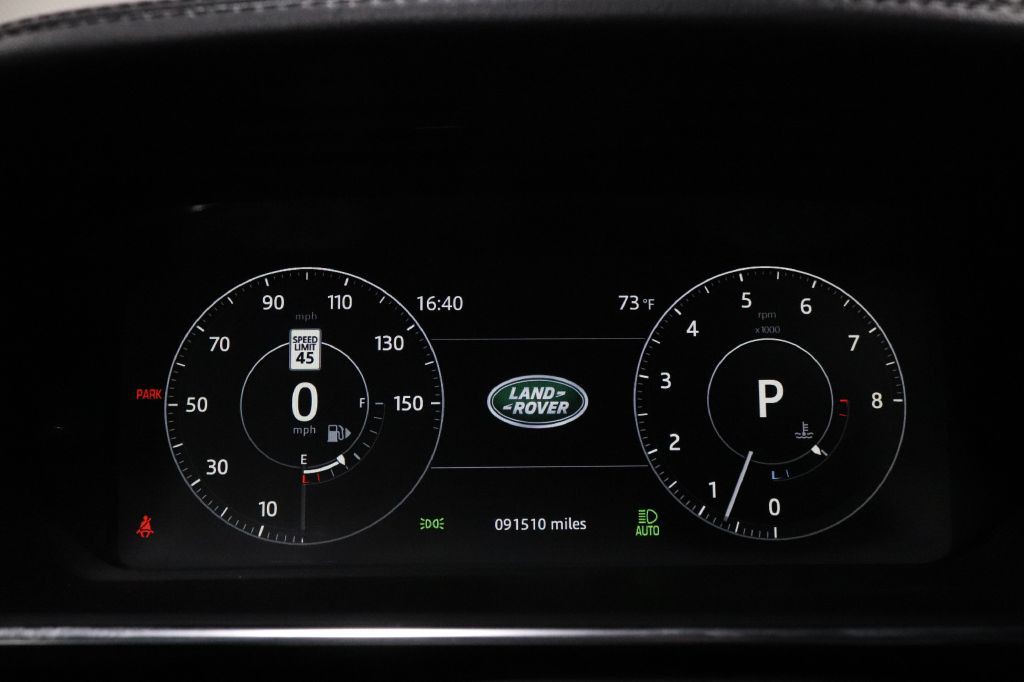 2017 Land Rover Range Rover Image 35