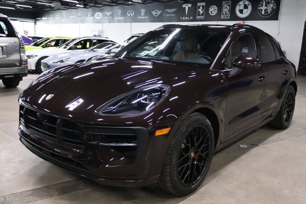 2021 Porsche Macan Image 1