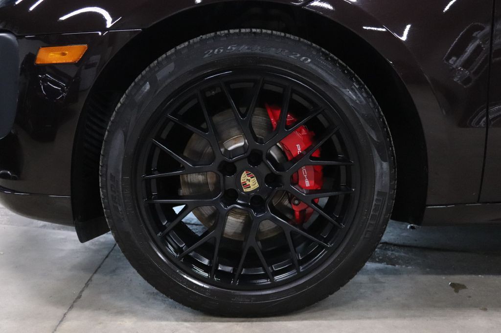 2021 Porsche Macan Image 33
