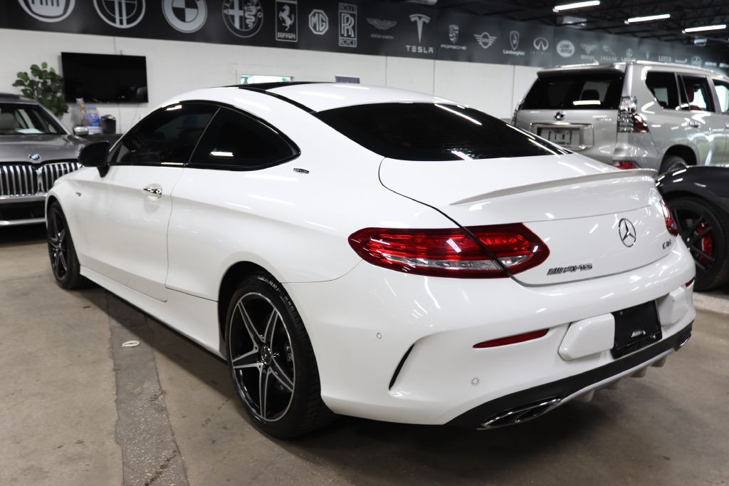 2018 Mercedes-Benz C-Class Image 3
