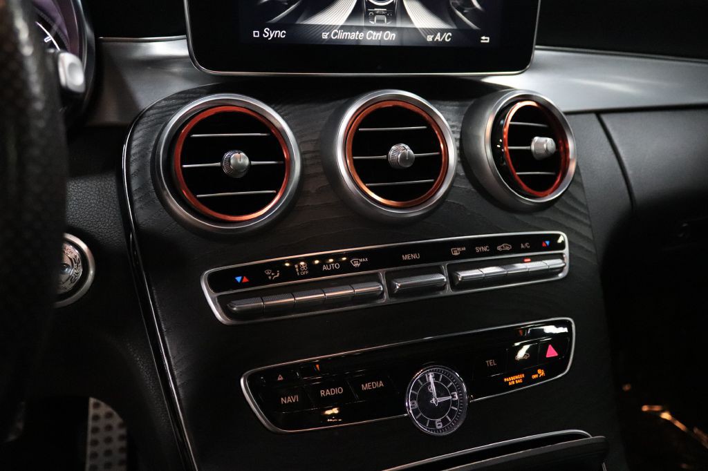 2018 Mercedes-Benz C-Class Image 24