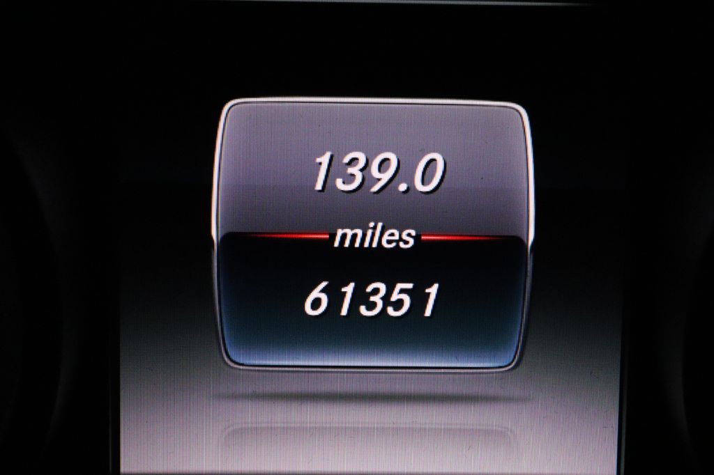 2018 Mercedes-Benz C-Class Image 29