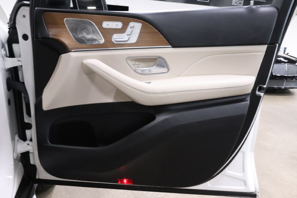 2021 Mercedes-Benz GLS-Class Image 32