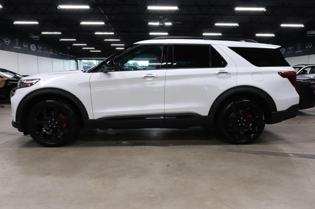 2023 Ford Explorer Image 2