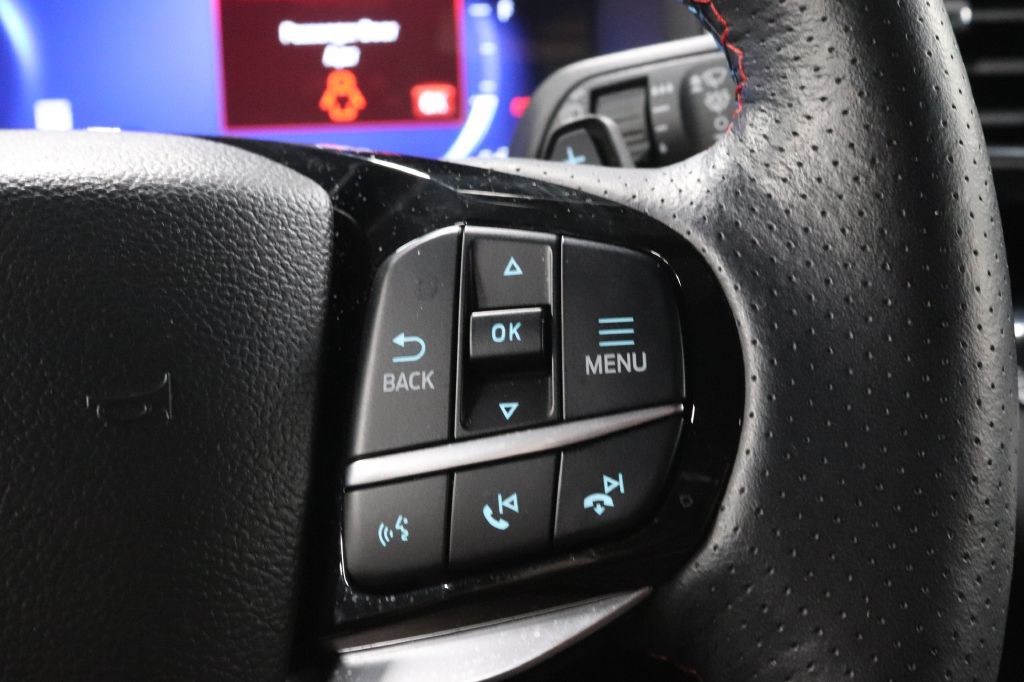 2023 Ford Explorer Image 13