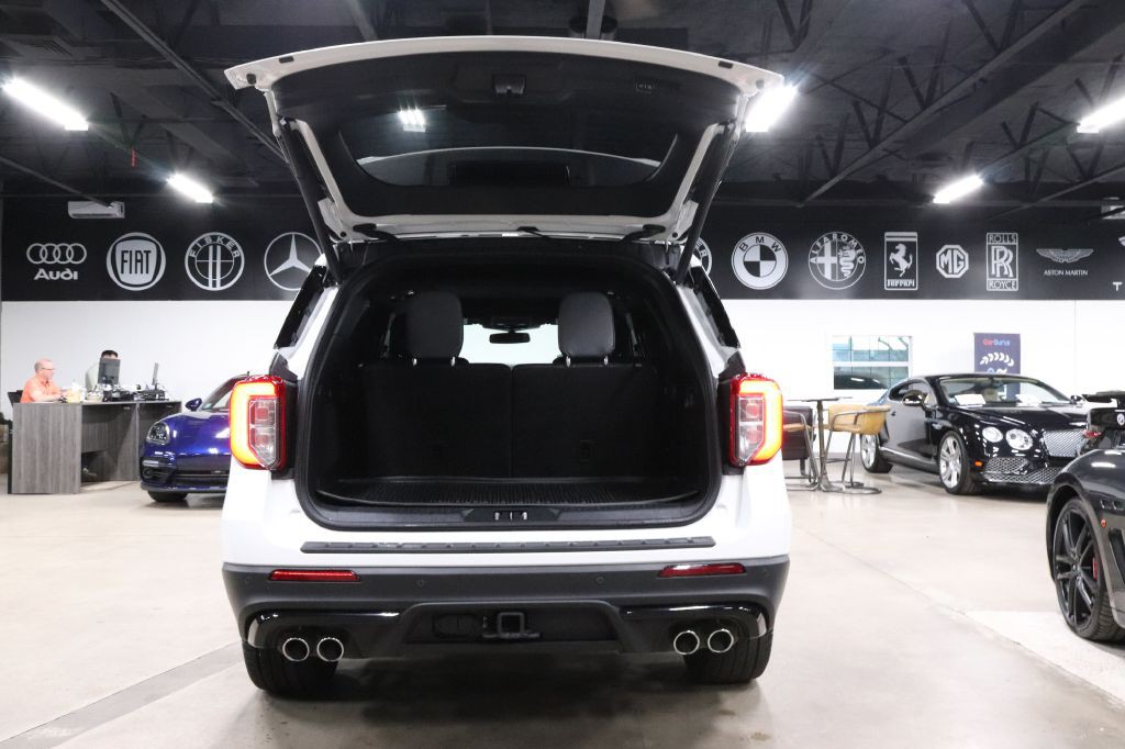 2023 Ford Explorer Image 25