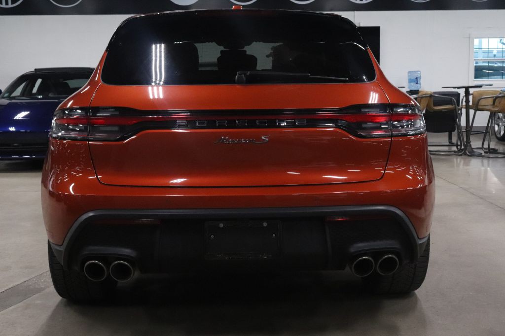 2022 Porsche Macan Image 4