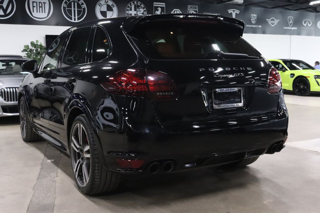 2013 Porsche Cayenne Image 3
