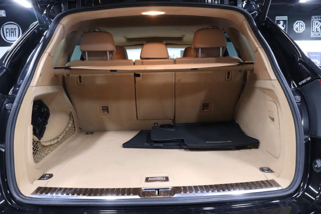 2013 Porsche Cayenne Image 21