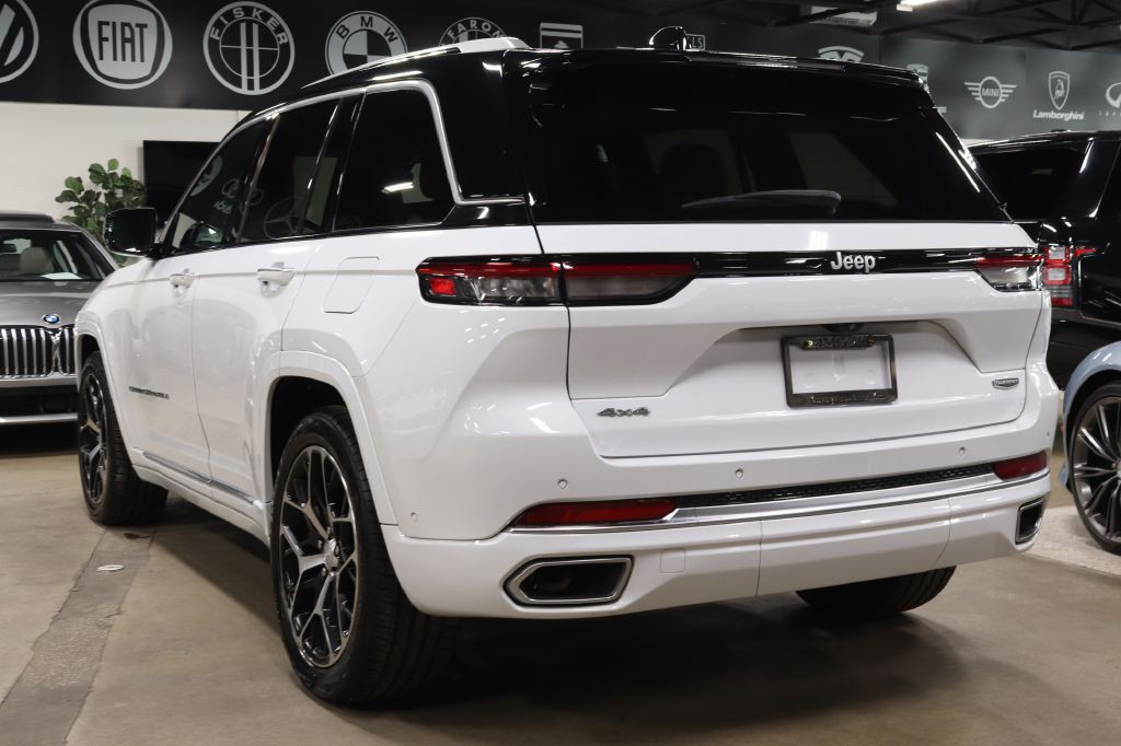 2022 Jeep Grand Cherokee Image 3