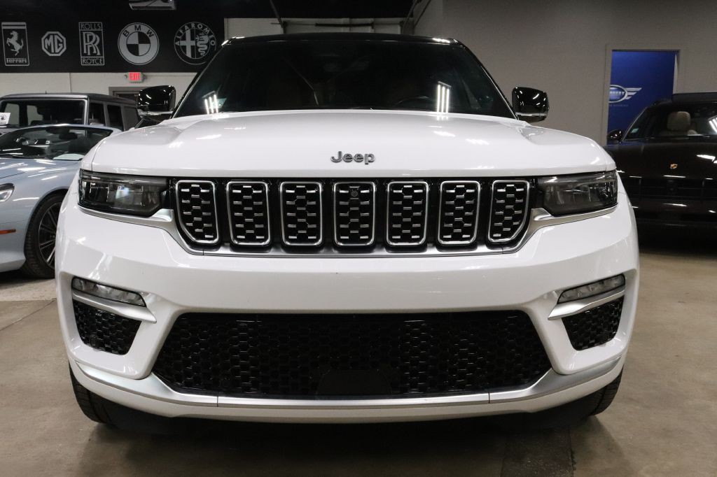 2022 Jeep Grand Cherokee Image 8