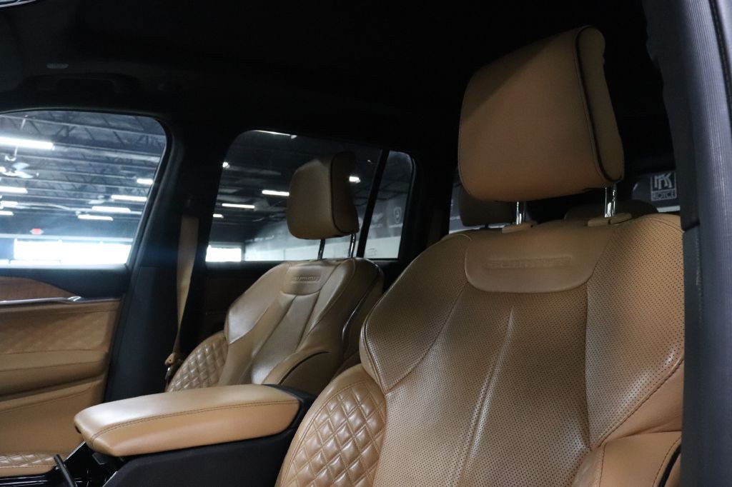 2022 Jeep Grand Cherokee Image 11