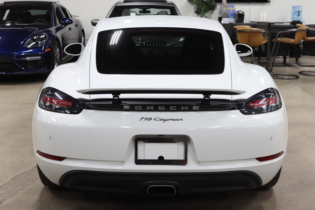 2019 Porsche Cayman Image 4