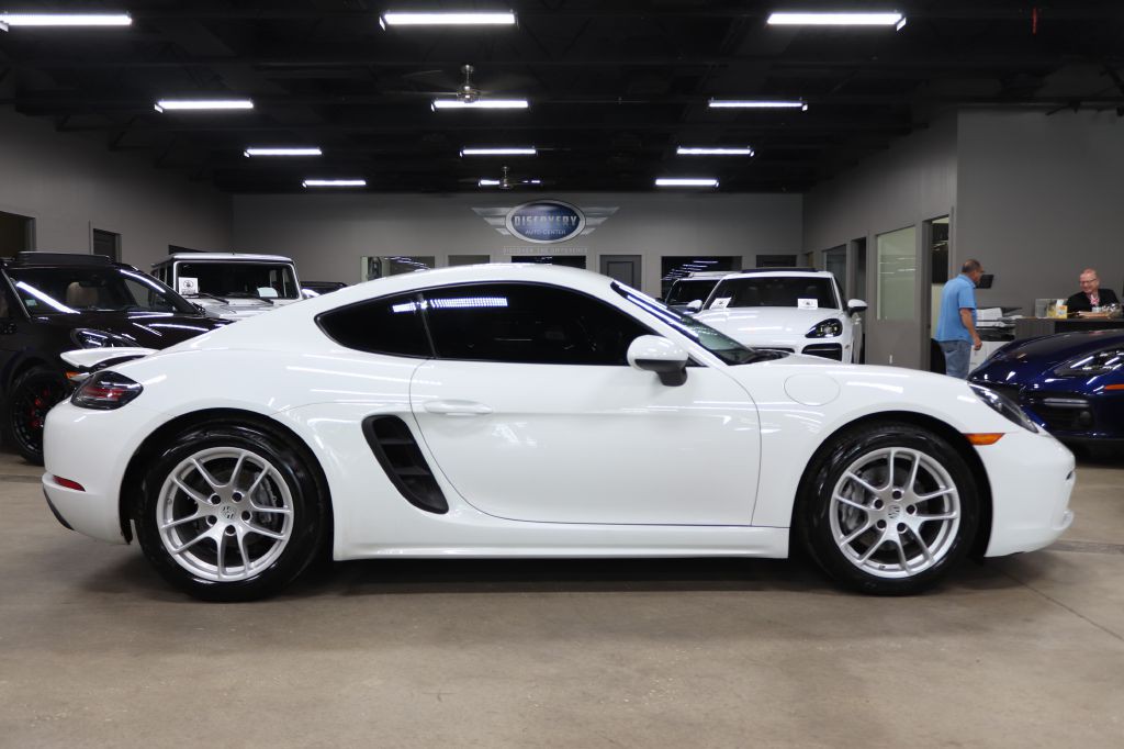 2019 Porsche Cayman Image 6