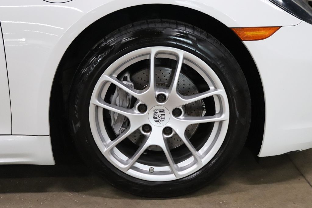 2019 Porsche Cayman Image 31