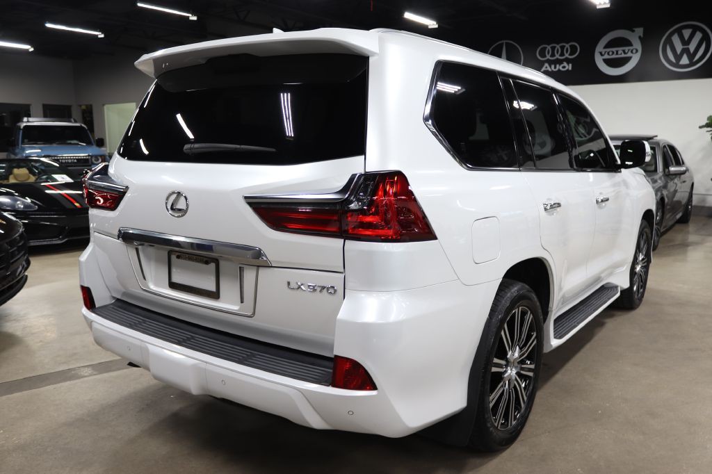 2019 Lexus LX Image 5