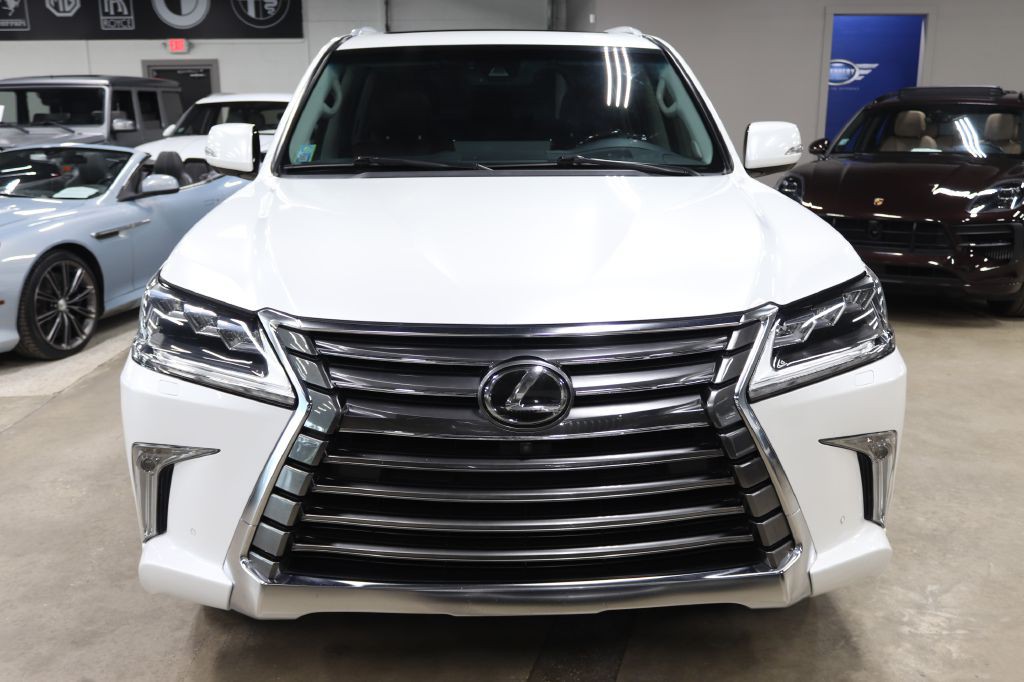 2019 Lexus LX Image 7