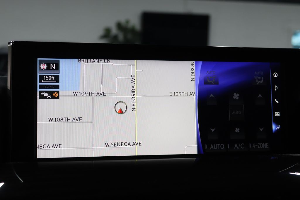 2019 Lexus LX Image 31