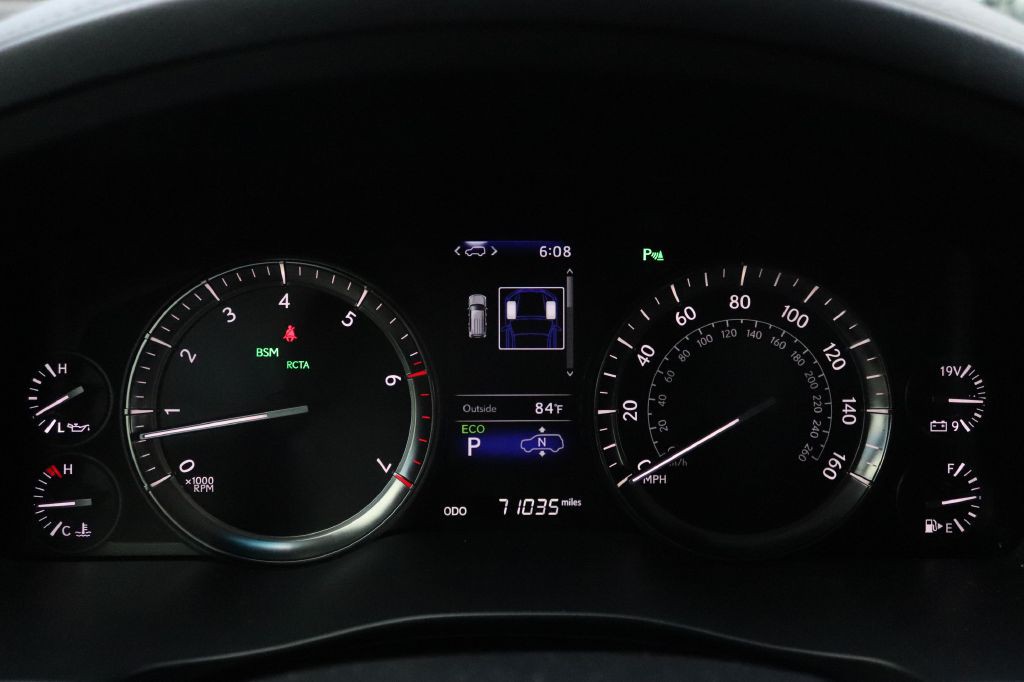 2019 Lexus LX Image 34