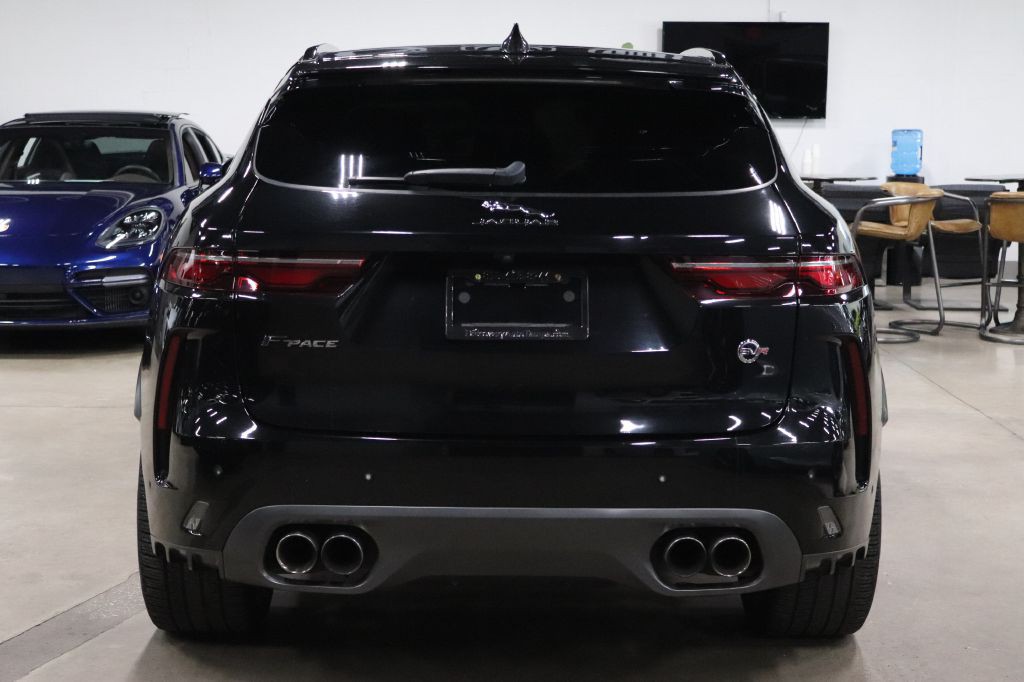 2021 Jaguar F-PACE Image 4