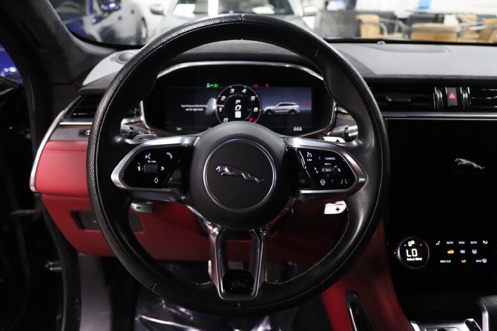 2021 Jaguar F-PACE Image 26