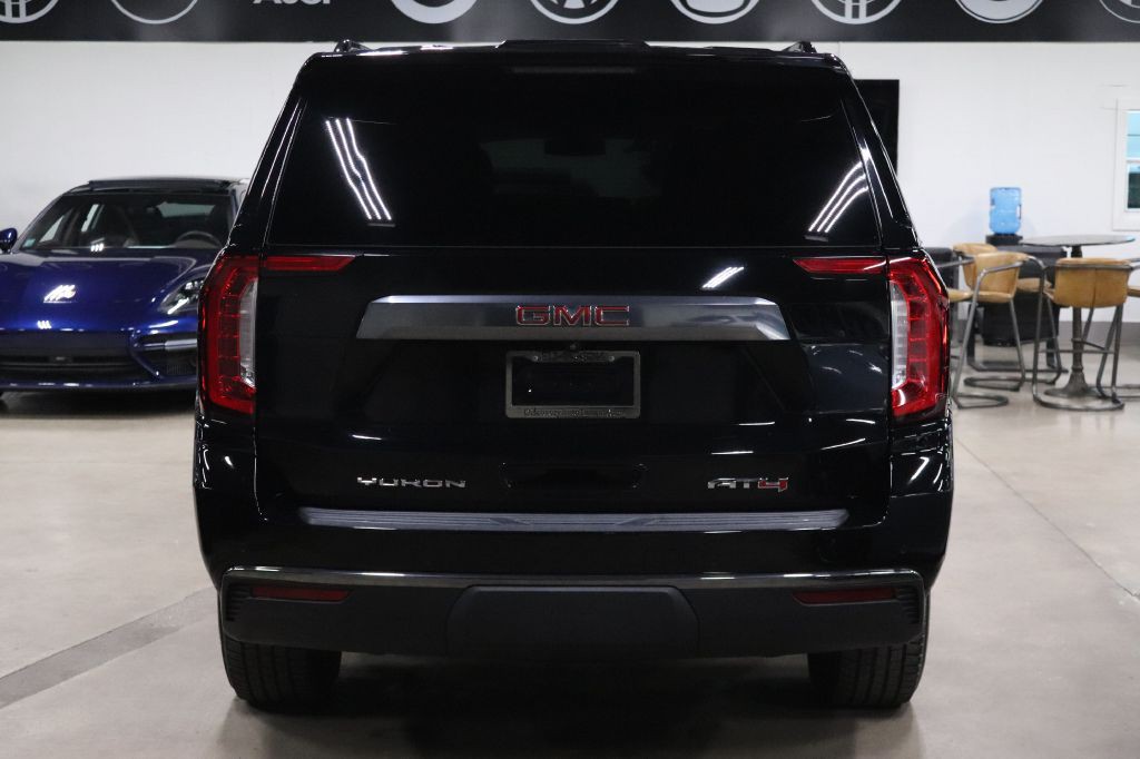 2022 GMC Yukon Image 4