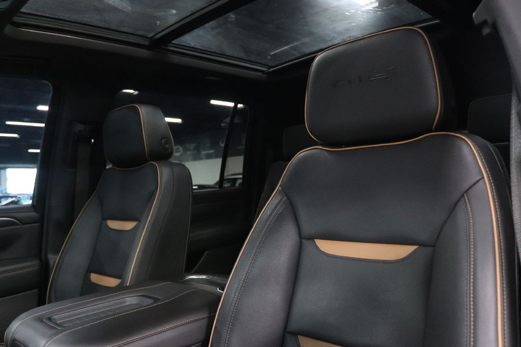 2022 GMC Yukon Image 10