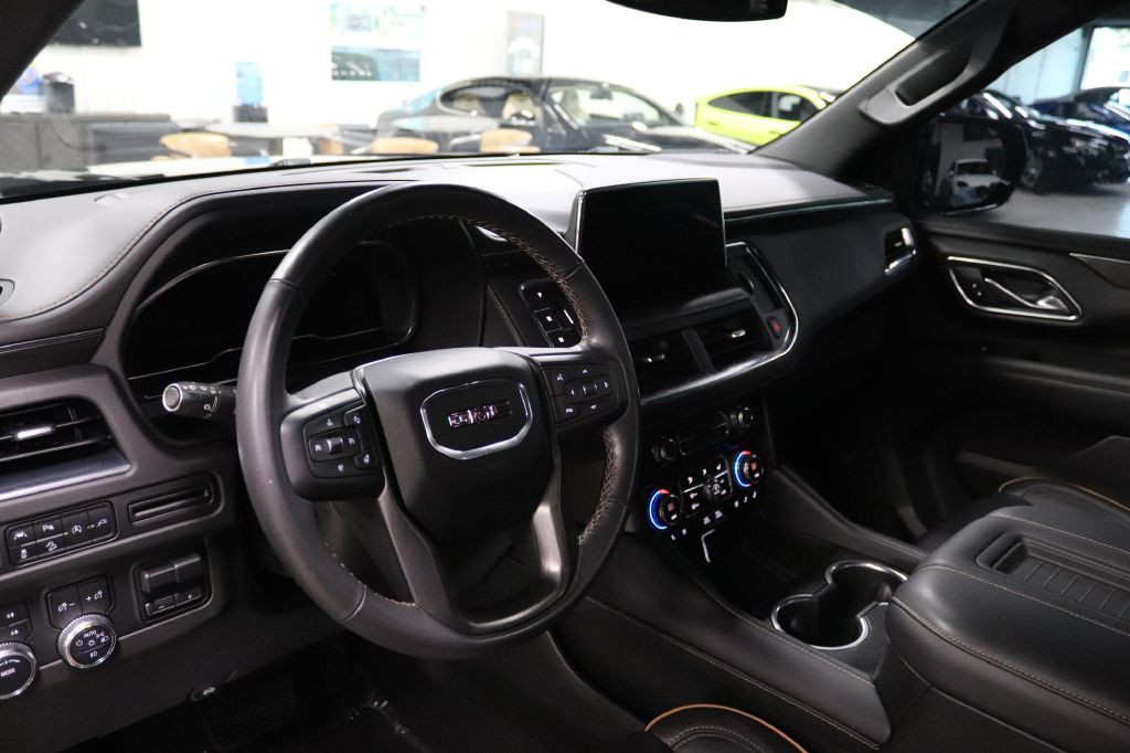 2022 GMC Yukon Image 11