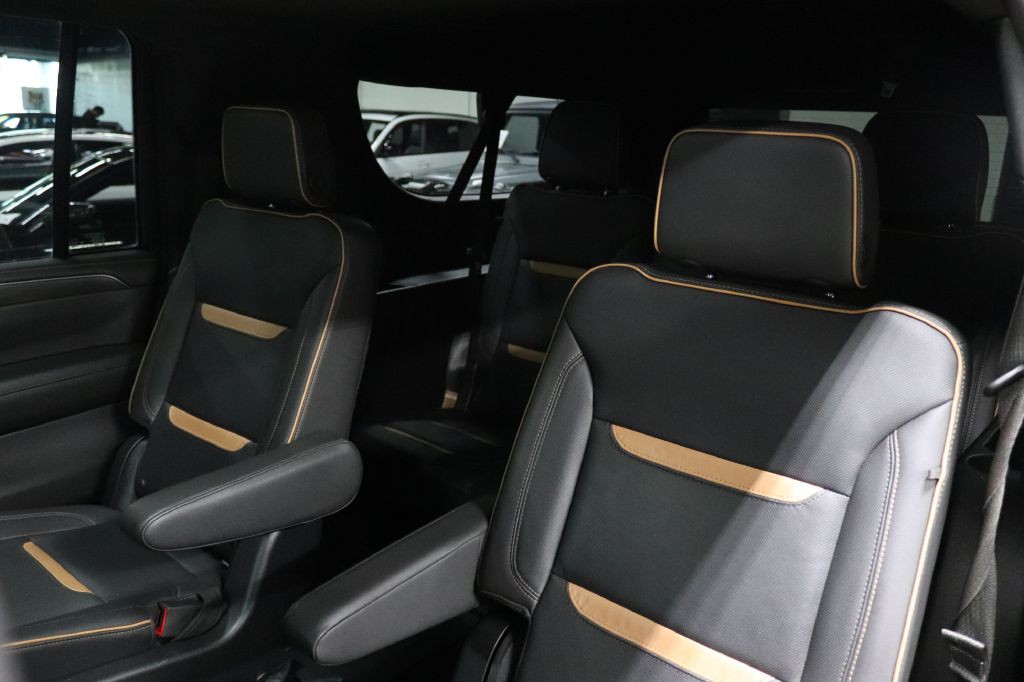 2022 GMC Yukon Image 14