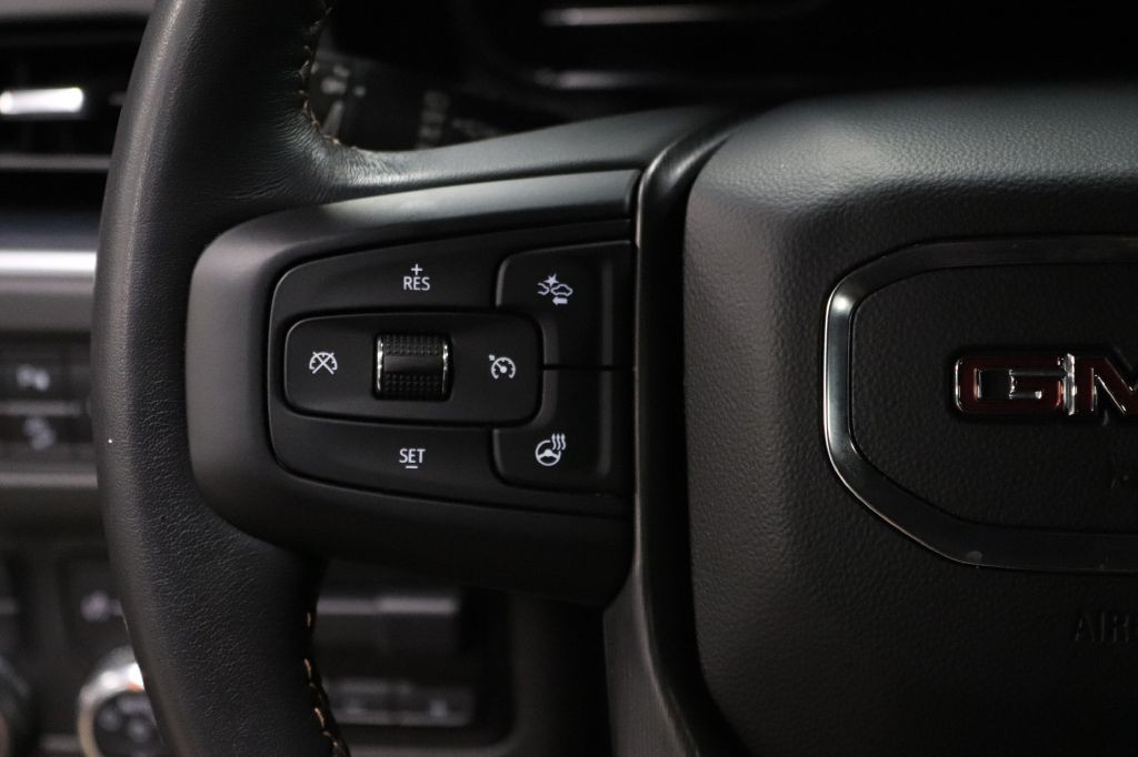 2022 GMC Yukon Image 28