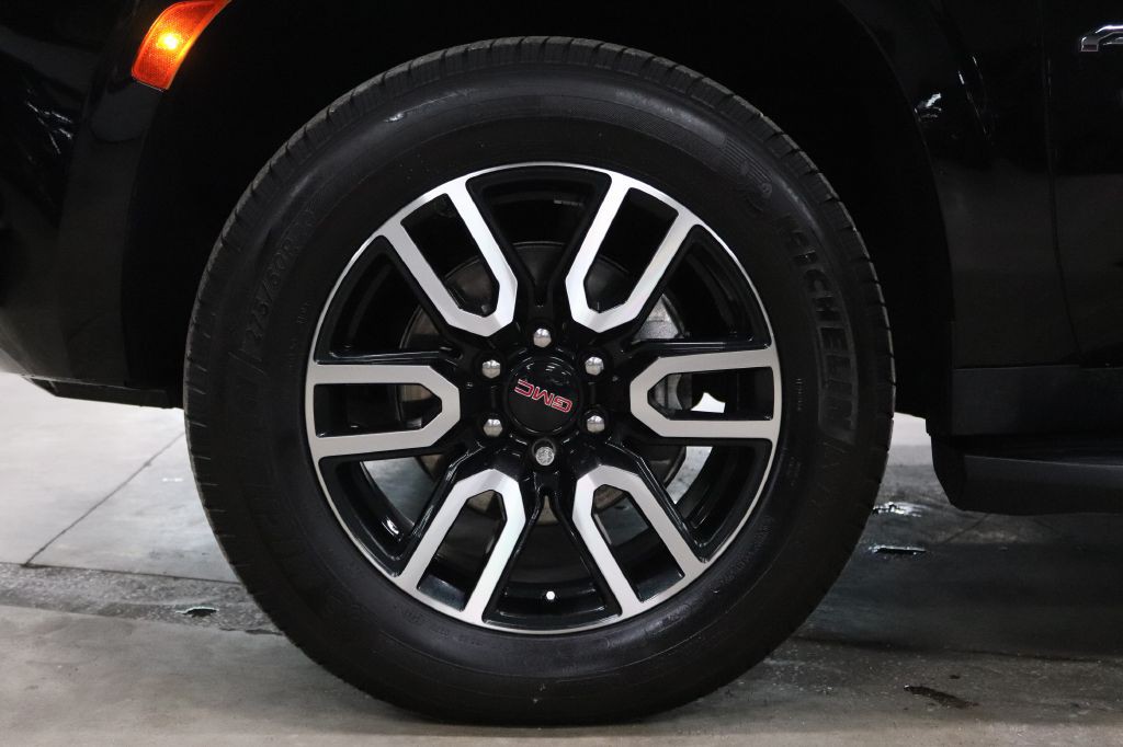 2022 GMC Yukon Image 37